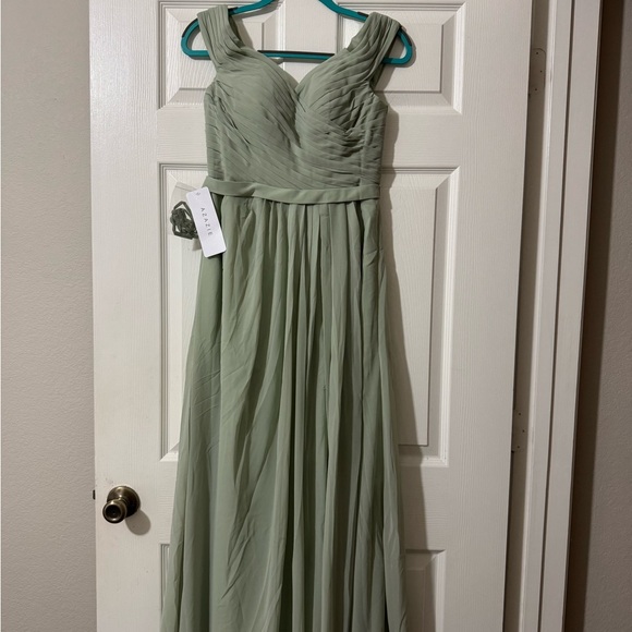 Azazie Dresses & Skirts - Azazie Green Sweetheart Maxi Gown for Wedding Guest